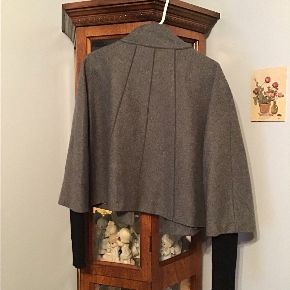 Jacket - Picture 3 of 4